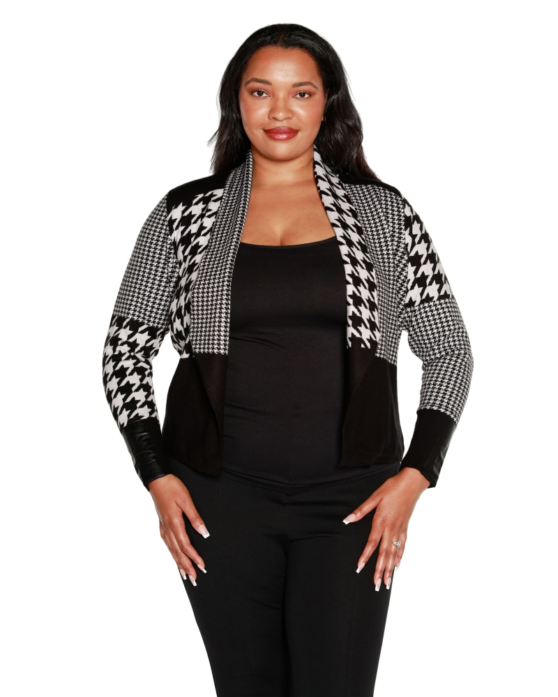 Front of a model wearing a size 1X Plus Size Houndstooth Jacquard Open Cardigan in Black/White by Belldini Black Label. | dia_product_style_image_id:319208